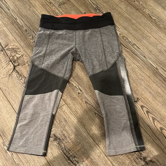 Lululemon leggings - Picture 2 of 3